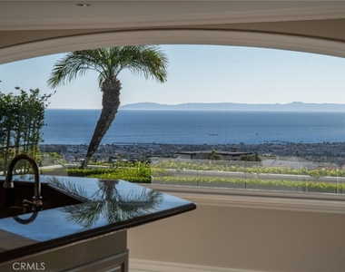 49 Cambria - Photo Thumbnail 13