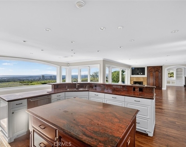 49 Cambria - Photo Thumbnail 12