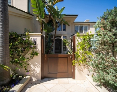 49 Cambria - Photo Thumbnail 2