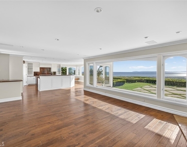 49 Cambria - Photo Thumbnail 9