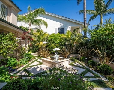 49 Cambria - Photo Thumbnail 4