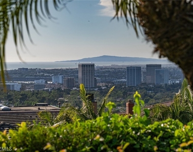 49 Cambria - Photo Thumbnail 54