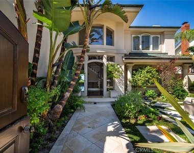 49 Cambria - Photo Thumbnail 3