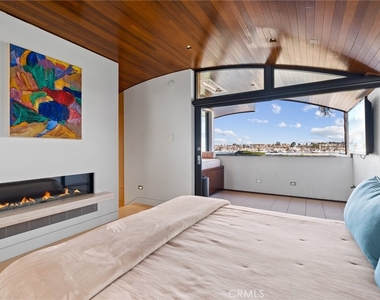 1509 E Bay Avenue - Photo Thumbnail 15