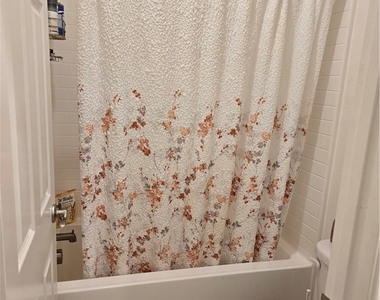 7900 Raincross Court - Photo Thumbnail 9