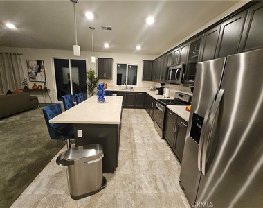 7900 Raincross Court - Photo Thumbnail 3