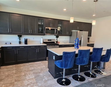 7900 Raincross Court - Photo Thumbnail 13