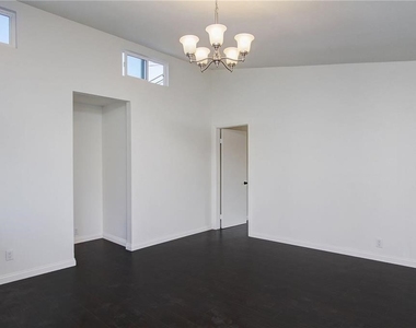 1516 W Hellman Avenue - Photo Thumbnail 1