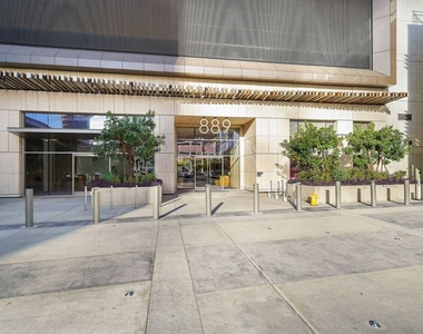 889 Francisco Street - Photo Thumbnail 25