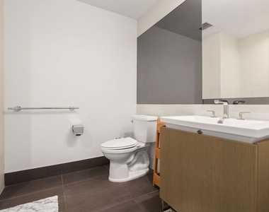 889 Francisco Street - Photo Thumbnail 19