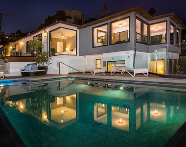 1733 Sunset Plaza Drive - Photo Thumbnail 9