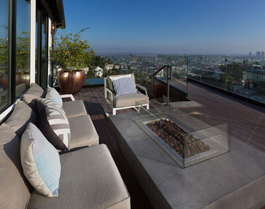1733 Sunset Plaza Drive - Photo Thumbnail 30
