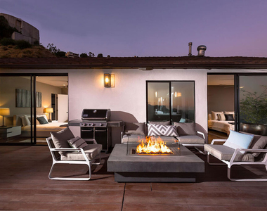 1733 Sunset Plaza Drive - Photo Thumbnail 13