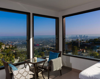 1733 Sunset Plaza Drive - Photo Thumbnail 24