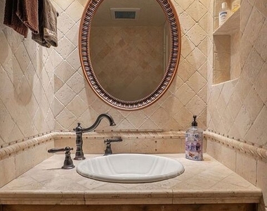 1121 21st Street - Photo Thumbnail 13