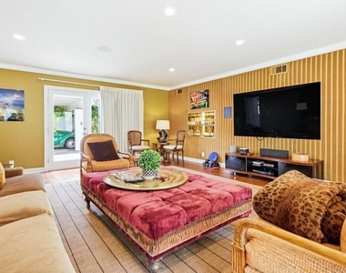 516 S Rimpau Boulevard - Photo Thumbnail 41