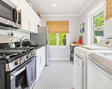 516 S Rimpau Boulevard - Photo Thumbnail 36