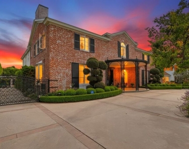 516 S Rimpau Boulevard - Photo Thumbnail 1
