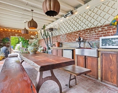 516 S Rimpau Boulevard - Photo Thumbnail 70