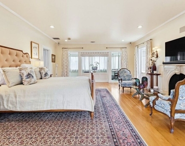 516 S Rimpau Boulevard - Photo Thumbnail 46