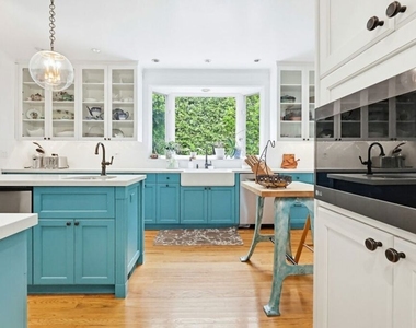 516 S Rimpau Boulevard - Photo Thumbnail 23
