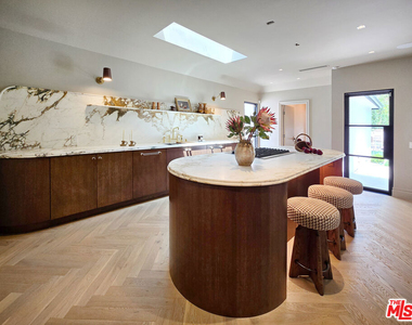 2288 Coldwater Canyon Drive - Photo Thumbnail 21