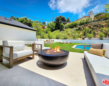 2288 Coldwater Canyon Drive - Photo Thumbnail 38