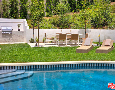 2288 Coldwater Canyon Drive - Photo Thumbnail 37