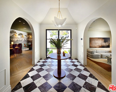 2288 Coldwater Canyon Drive - Photo Thumbnail 6