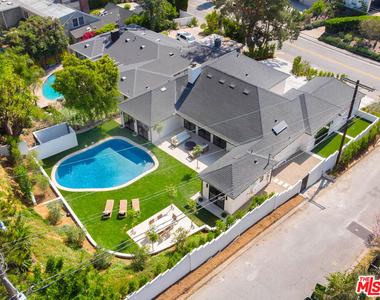 2288 Coldwater Canyon Drive - Photo Thumbnail 3