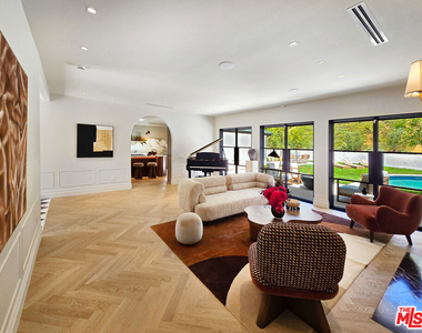 2288 Coldwater Canyon Drive - Photo Thumbnail 18