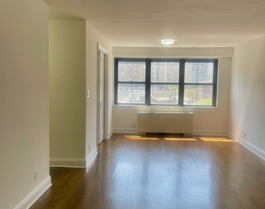 401 East 88th Street, 3c - Photo Thumbnail 6