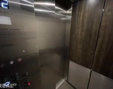 46 W 73rd St - Photo Thumbnail 6