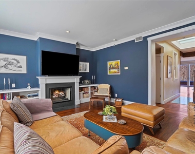 493 Warburton Avenue - Photo Thumbnail 13