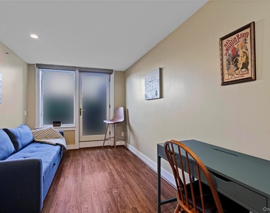 493 Warburton Avenue - Photo Thumbnail 24