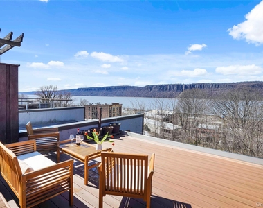 493 Warburton Avenue - Photo Thumbnail 29