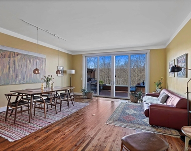 493 Warburton Avenue - Photo Thumbnail 4
