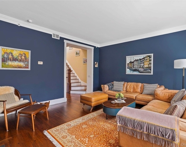 493 Warburton Avenue - Photo Thumbnail 12