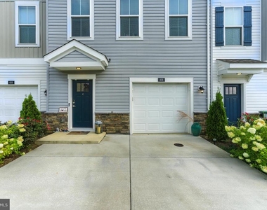 406 Honeyberry Lane - Photo Thumbnail 36