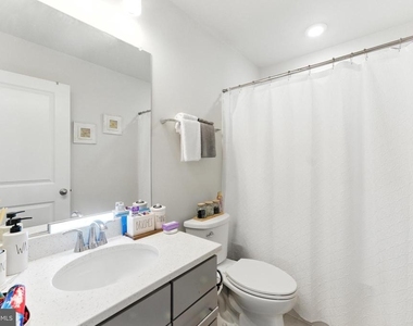 406 Honeyberry Lane - Photo Thumbnail 28