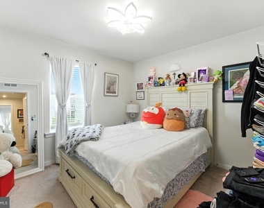 406 Honeyberry Lane - Photo Thumbnail 24