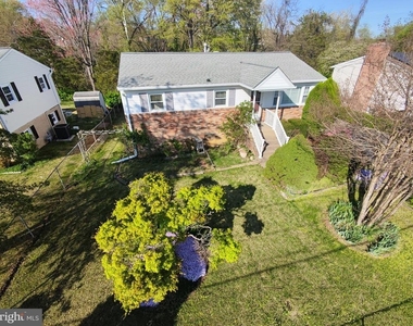 3931 Dominion Drive - Photo Thumbnail 2