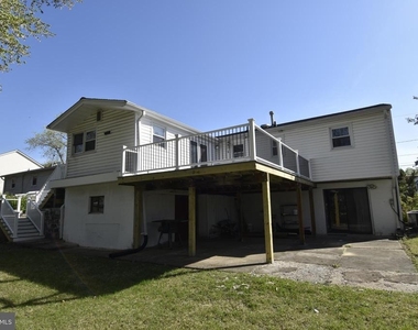 3931 Dominion Drive - Photo Thumbnail 4