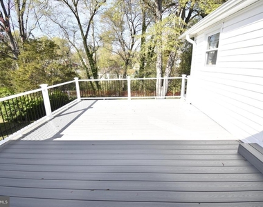 3931 Dominion Drive - Photo Thumbnail 11