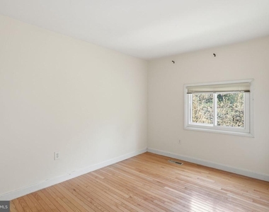 2916 Cantania Place - Photo Thumbnail 13