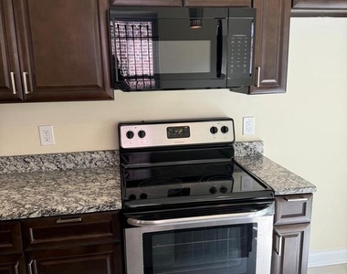 2242 N Carlisle Street - Photo Thumbnail 3