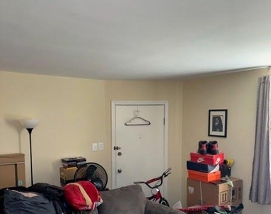 137 E High Street - Photo Thumbnail 4