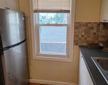 137 E High Street - Photo Thumbnail 5