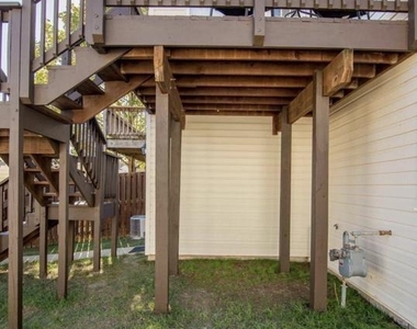 8800 Community Square Lane - Photo Thumbnail 21