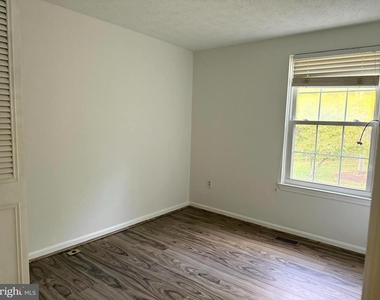 14013 Teaneck Terrace - Photo Thumbnail 10